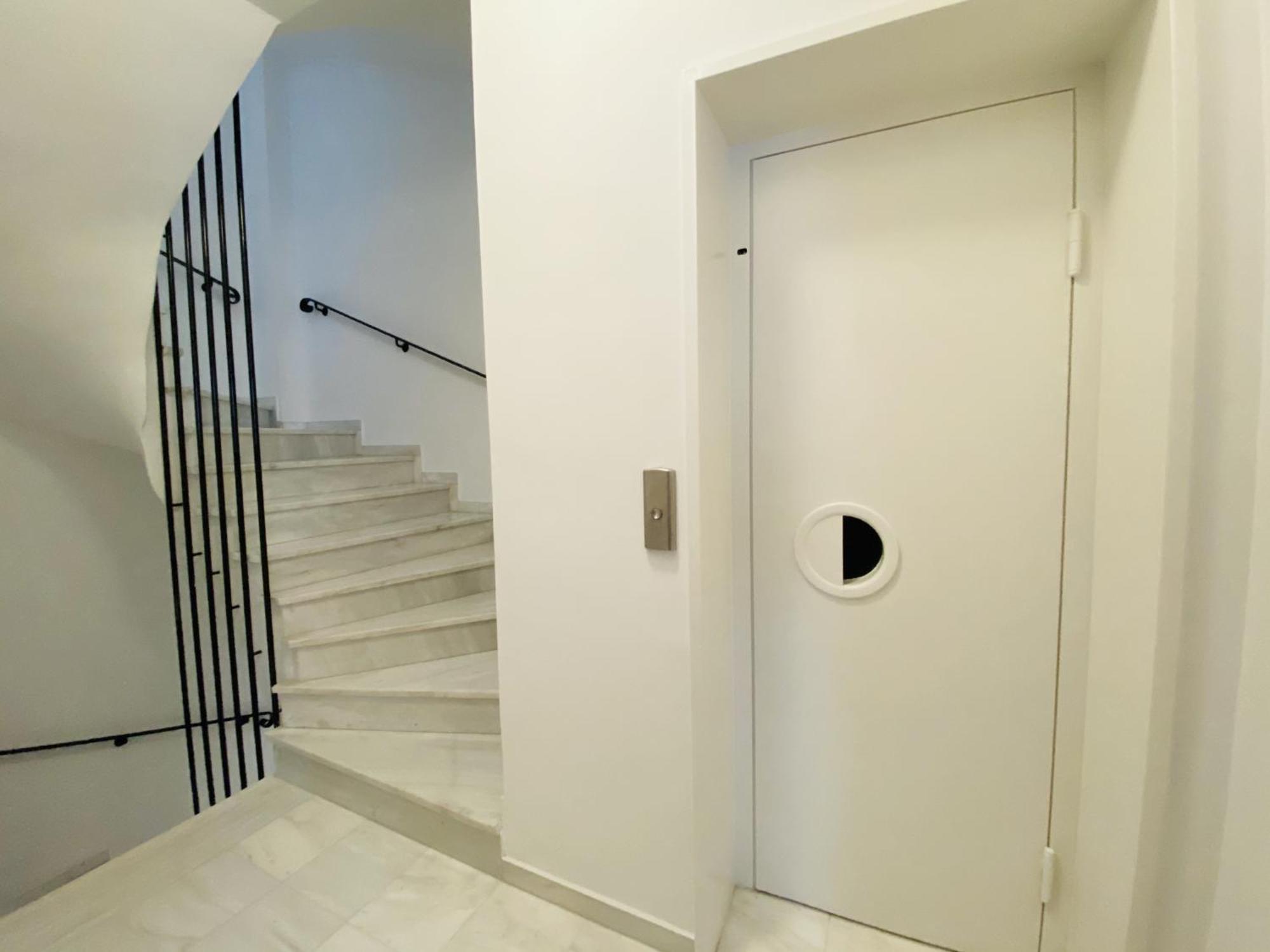 Central Syntagma Square Studio In Athens - Shell Екстериор снимка