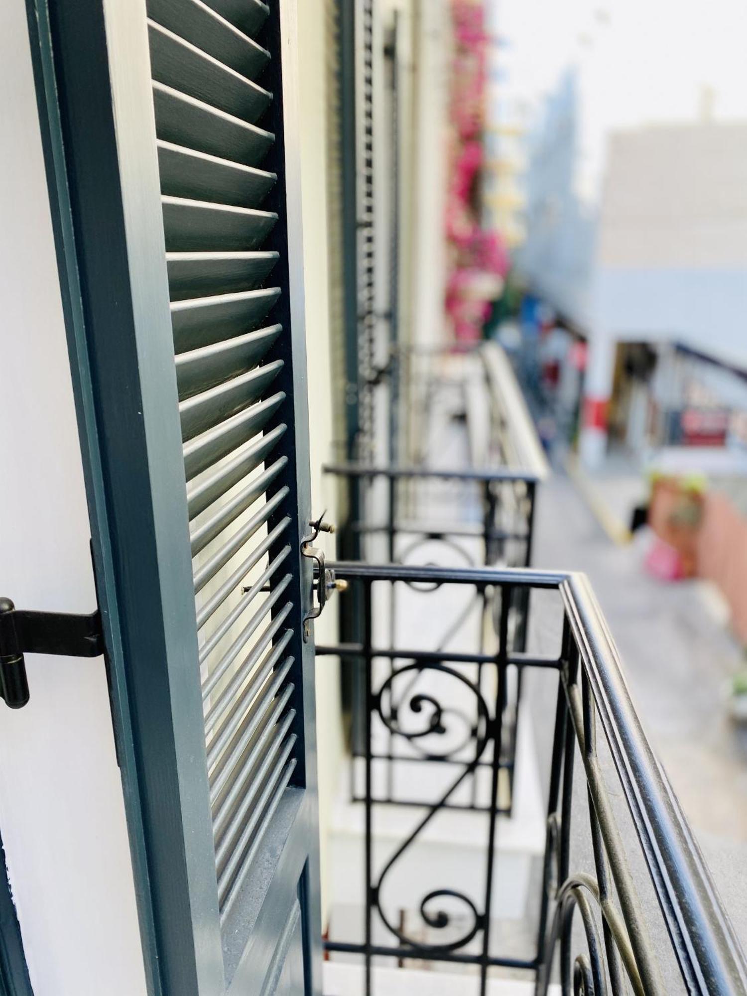 Central Syntagma Square Studio In Athens - Shell Екстериор снимка